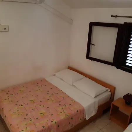 Jednosoban I Trosoban Apartment Sukošan