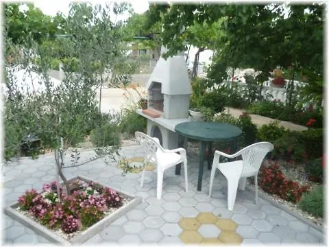 Jednosoban I Trosoban *