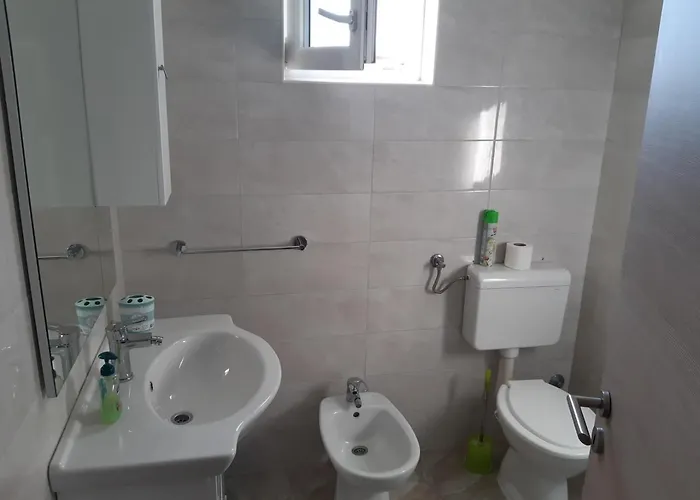 Jednosoban I Trosoban