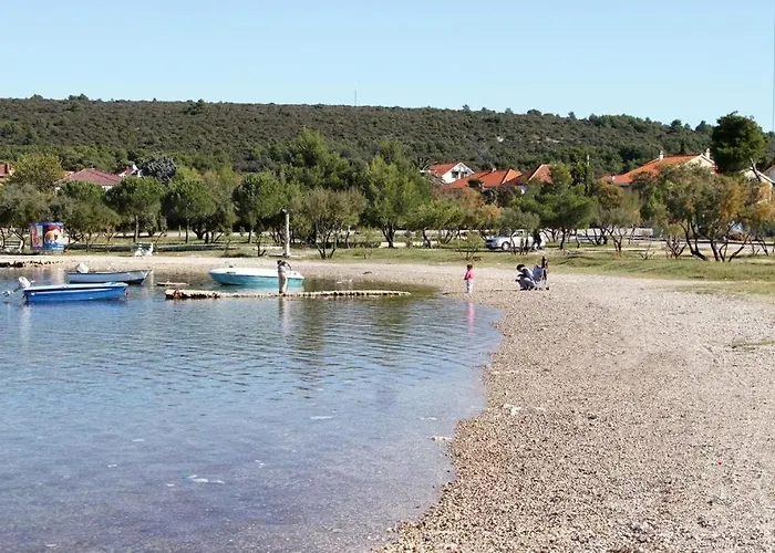 Jednosoban I Trosoban Sukošan