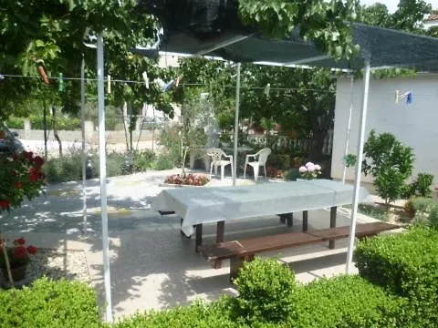 Jednosoban I Trosoban